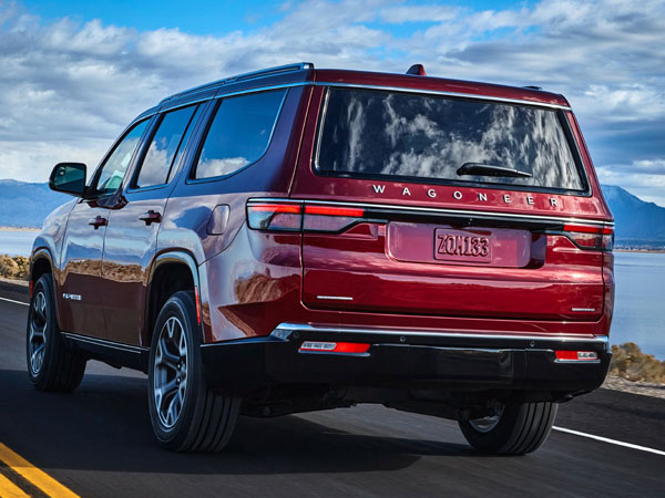 2022 Wagoneer Rear Angle